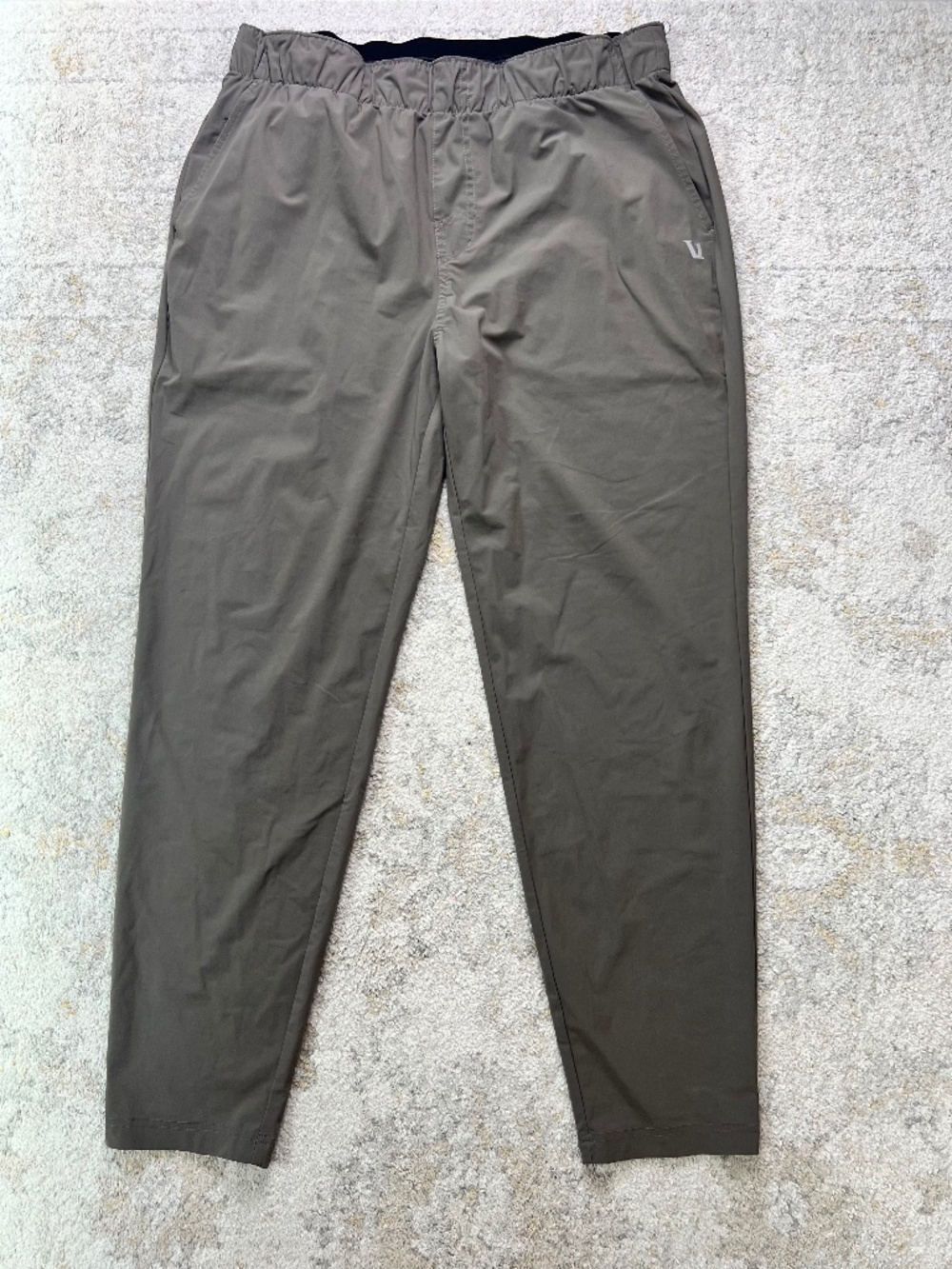 Vuori Fleet Pant XL Men's Performance Travel Athletic Jogger Taupe Gray